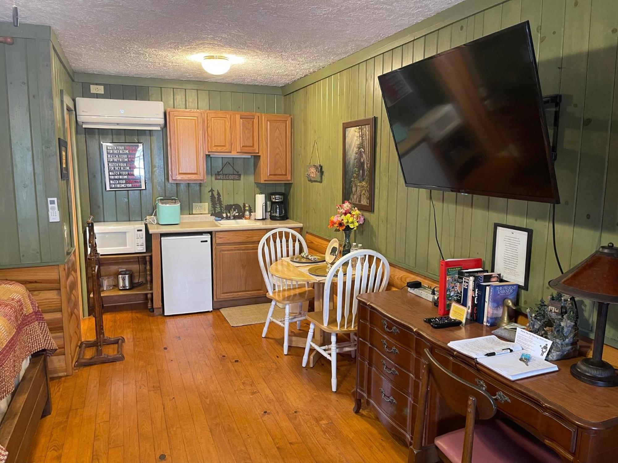 Mountain Aire Cottages & Inn Clayton Bagian luar foto