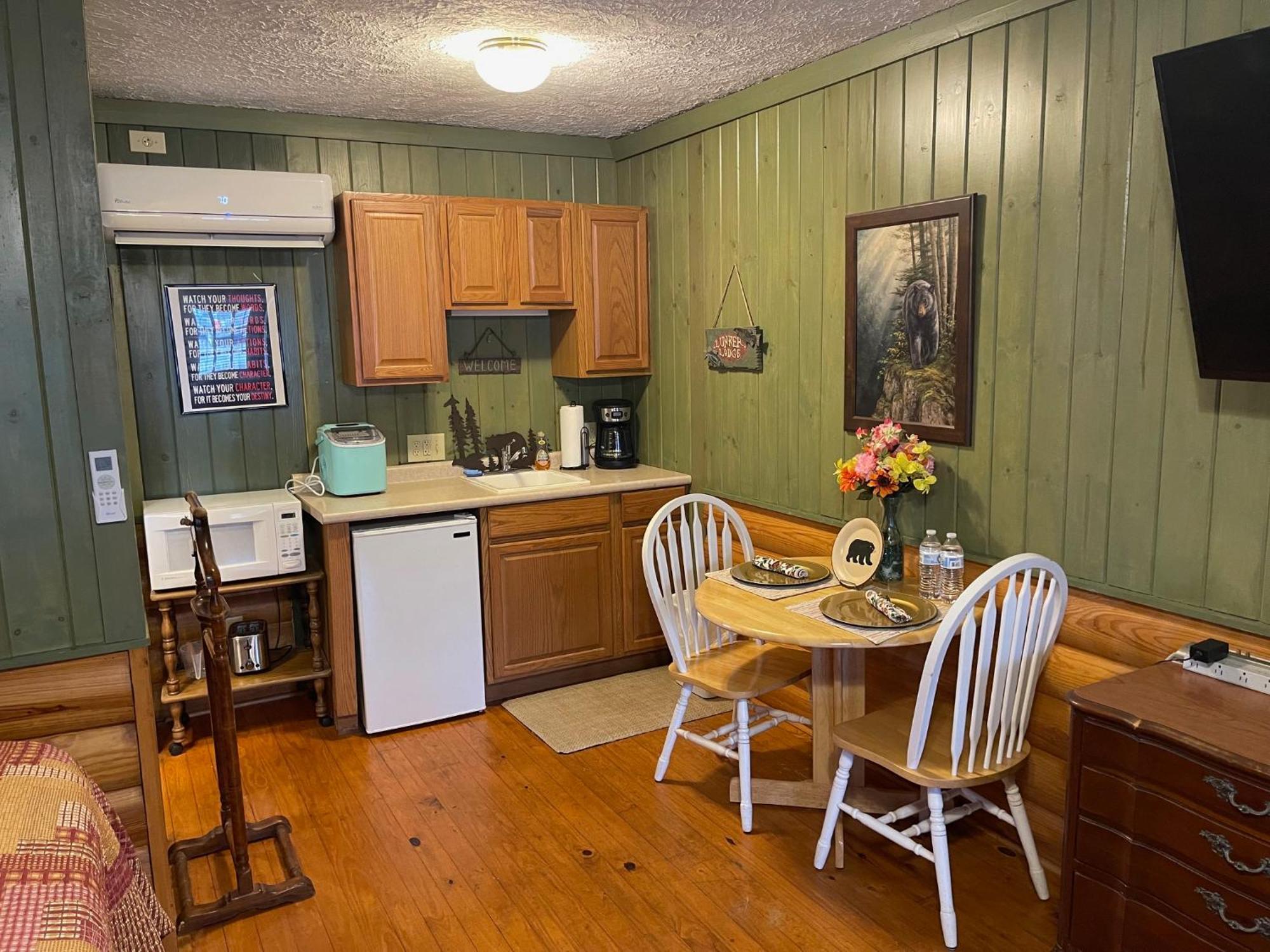 Mountain Aire Cottages & Inn Clayton Bagian luar foto